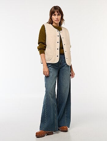 Colete sem mangas efeito shearling