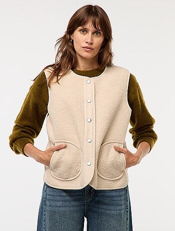 Colete sem mangas efeito shearling