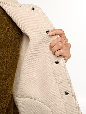 Colete sem mangas efeito shearling