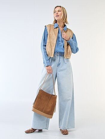 Colete sem mangas em camurça