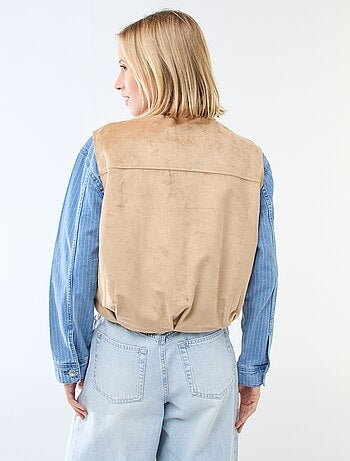 Colete sem mangas em camurça