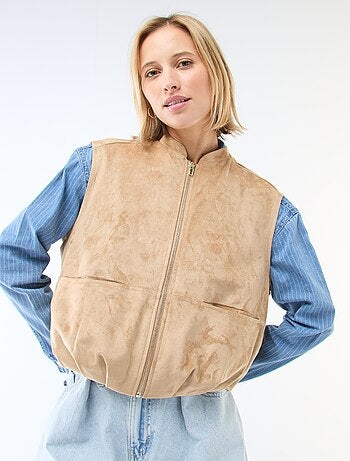 Colete sem mangas em camurça