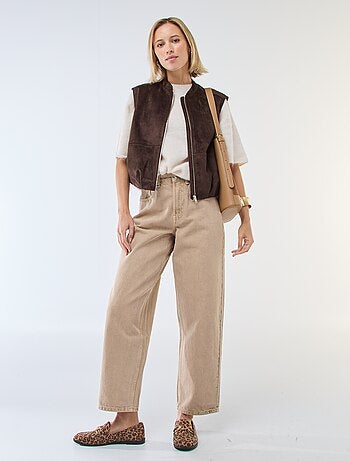 Colete sem mangas em camurça