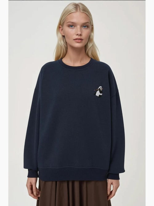 Comfort sweatshirt de gola redonda com padrão animal bordado em relevo hiccup - Kiabi Comfort sweatshirt de gola redonda com padrão animal bordado em relevo hiccup - Kiabi