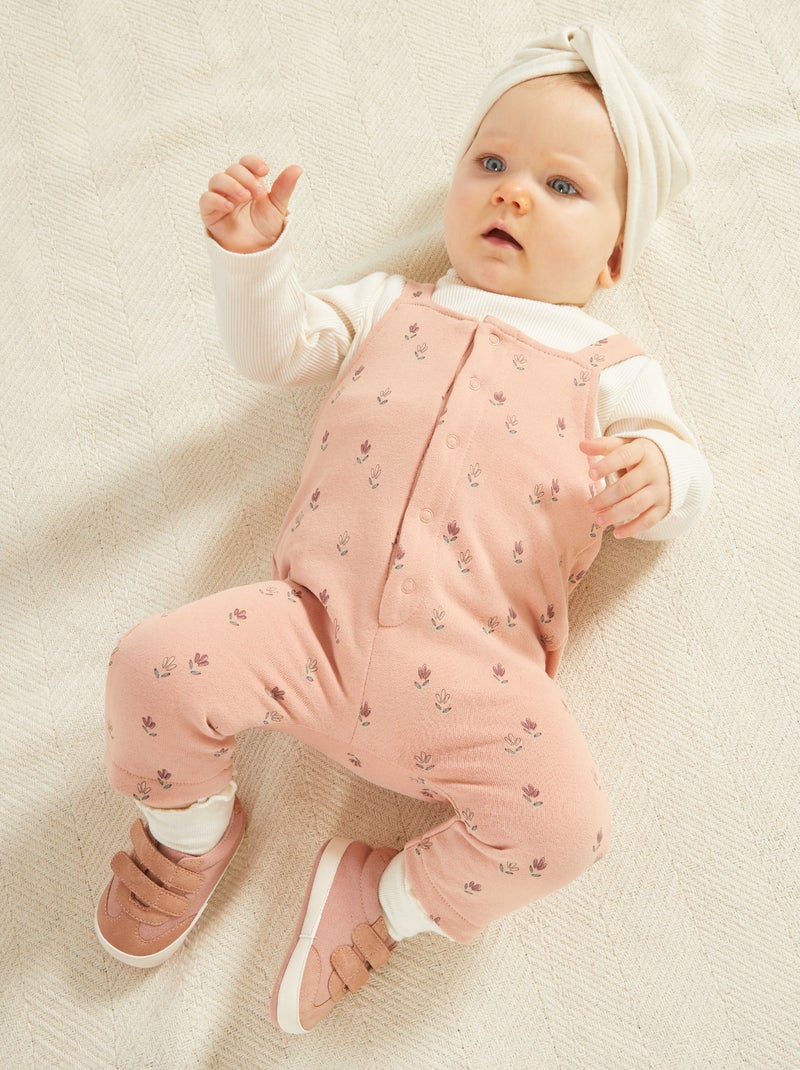 Conjunto - jardineiras + t-shirt + meias ROSA - Kiabi