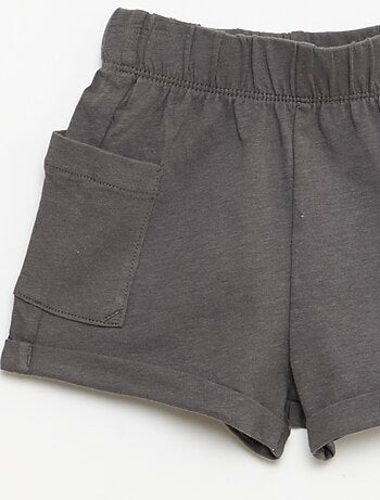 Conjunto 2 peças calções + T-shirt