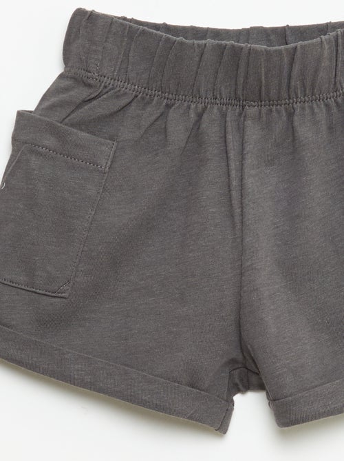 Conjunto 2 peças calções + T-shirt - Kiabi