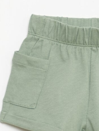 Conjunto 2 peças calções + T-shirt