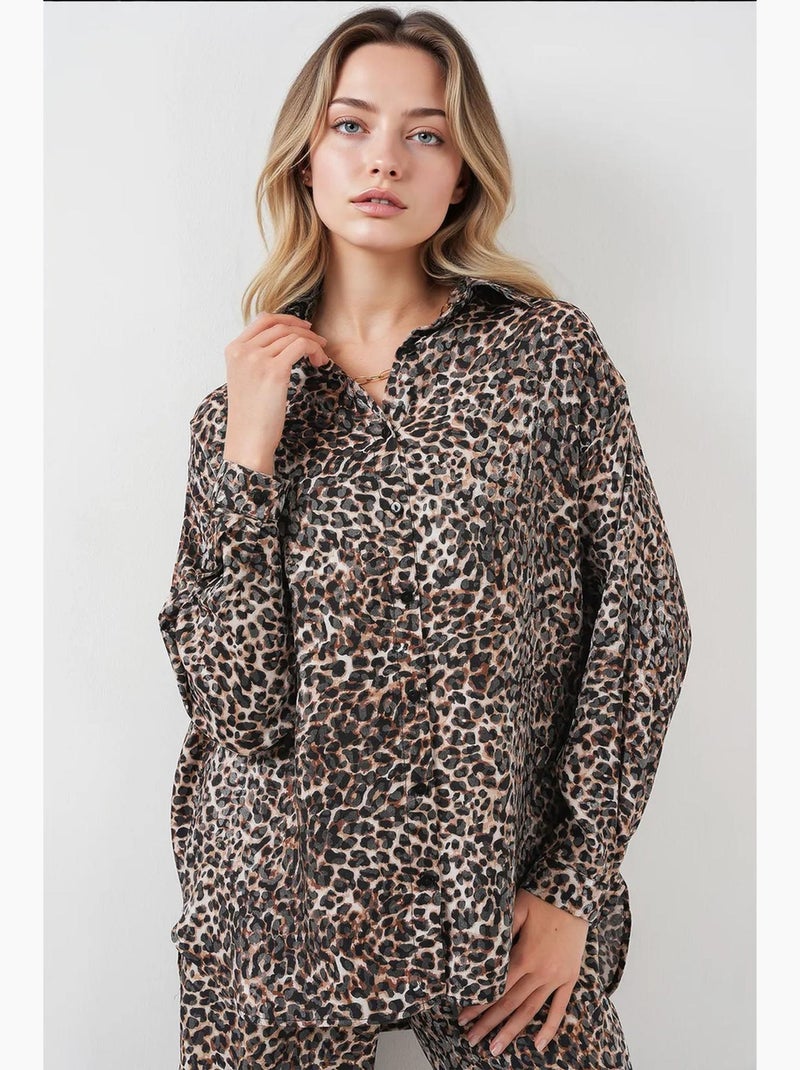 Conjunto 2 peças cetim camisa estampado leopardo e calças perna larga bdart Camelo - Kiabi