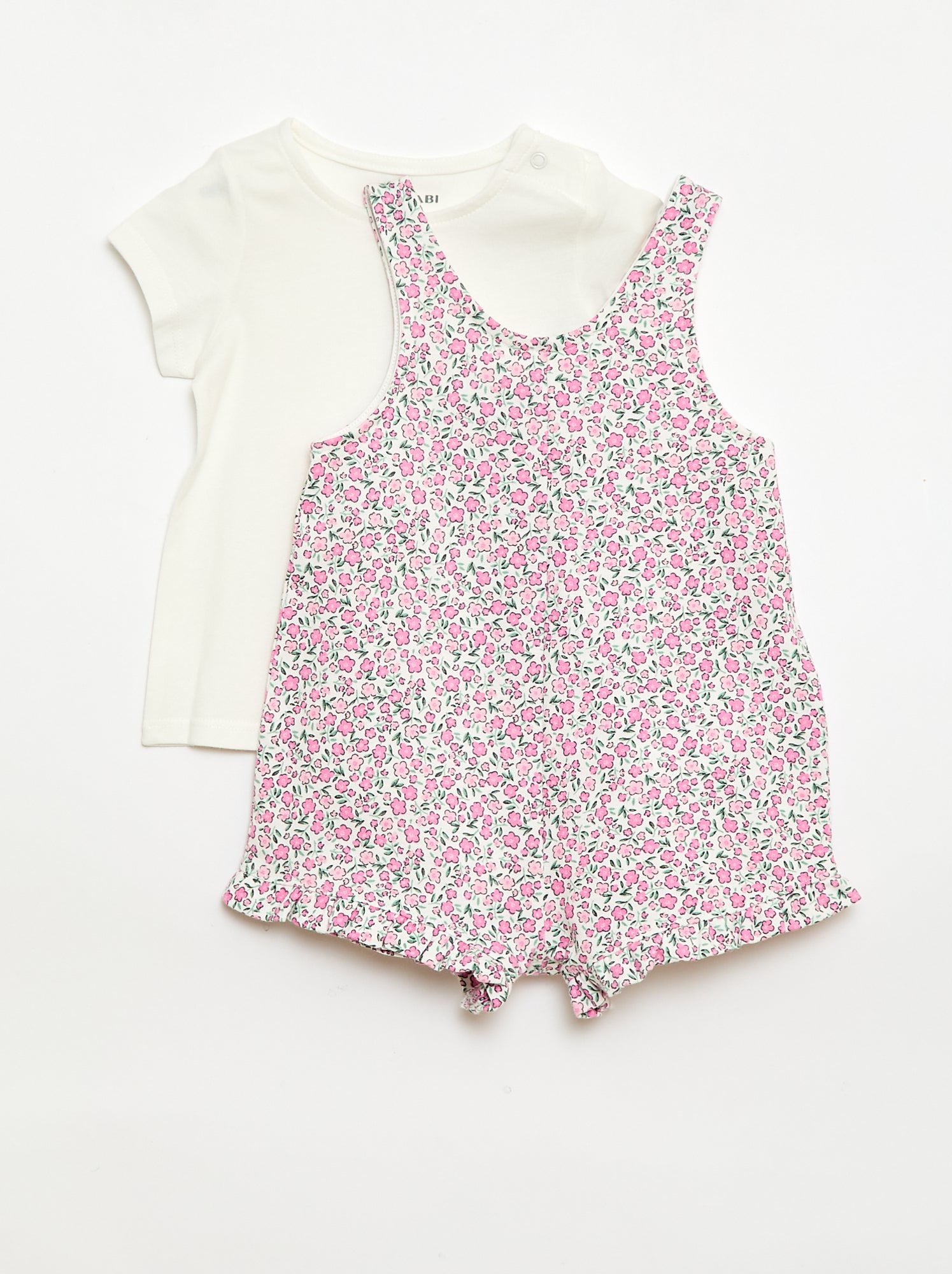 Conjunto 2 peças T-shirt + macacão curto