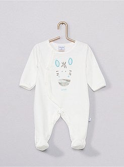 Conjunto 'Absorba' body + pijama + babete - Kiabi