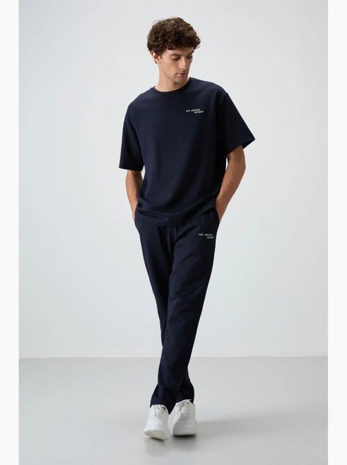 Conjunto active oversize em algodão e poliéster para homem tommy - Kiabi Conjunto active oversize em algodão e poliéster para homem tommy - Kiabi