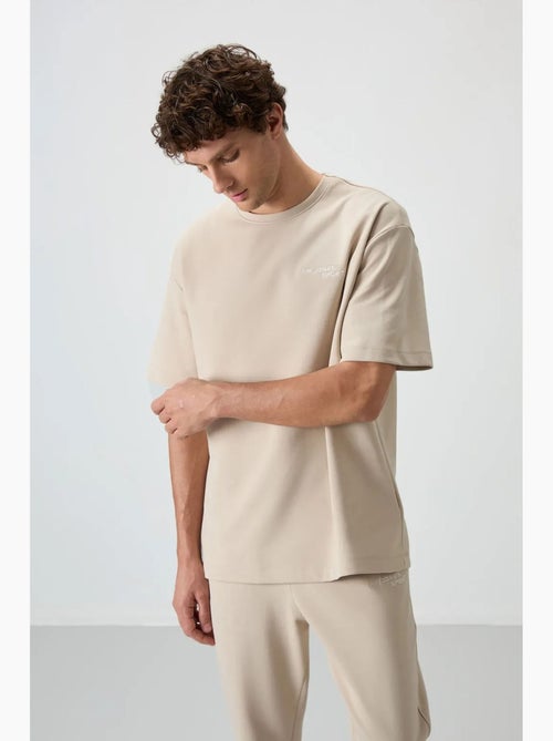 Conjunto active oversize em algodão e poliéster para homem tommy - Kiabi Conjunto active oversize em algodão e poliéster para homem tommy - Kiabi