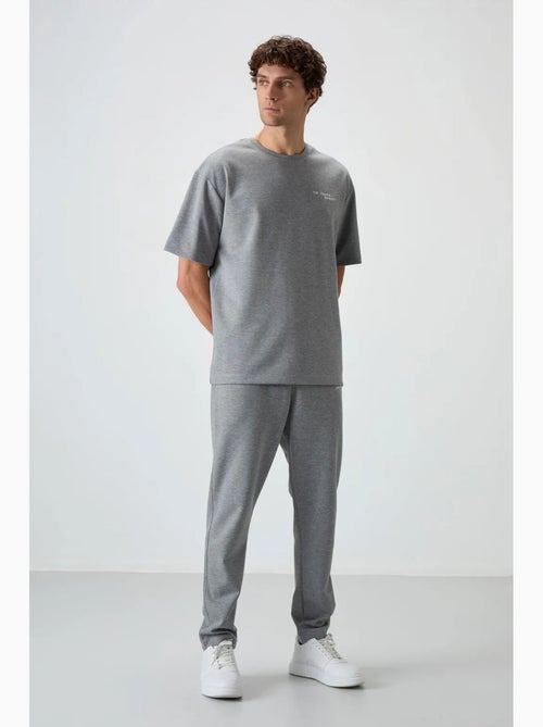 Conjunto active oversize em algodão e poliéster para homem tommy - Kiabi Conjunto active oversize em algodão e poliéster para homem tommy - Kiabi