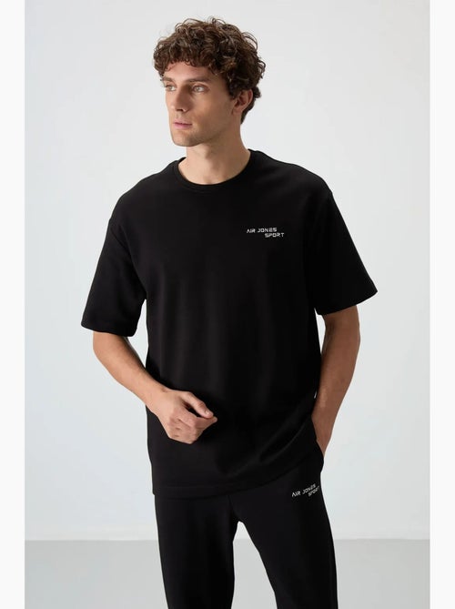 Conjunto active oversize em algodão e poliéster para homem tommy - Kiabi Conjunto active oversize em algodão e poliéster para homem tommy - Kiabi