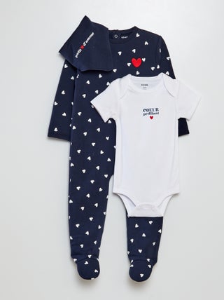 Conjunto babygrow + body + babete - Dia dos Namorados
