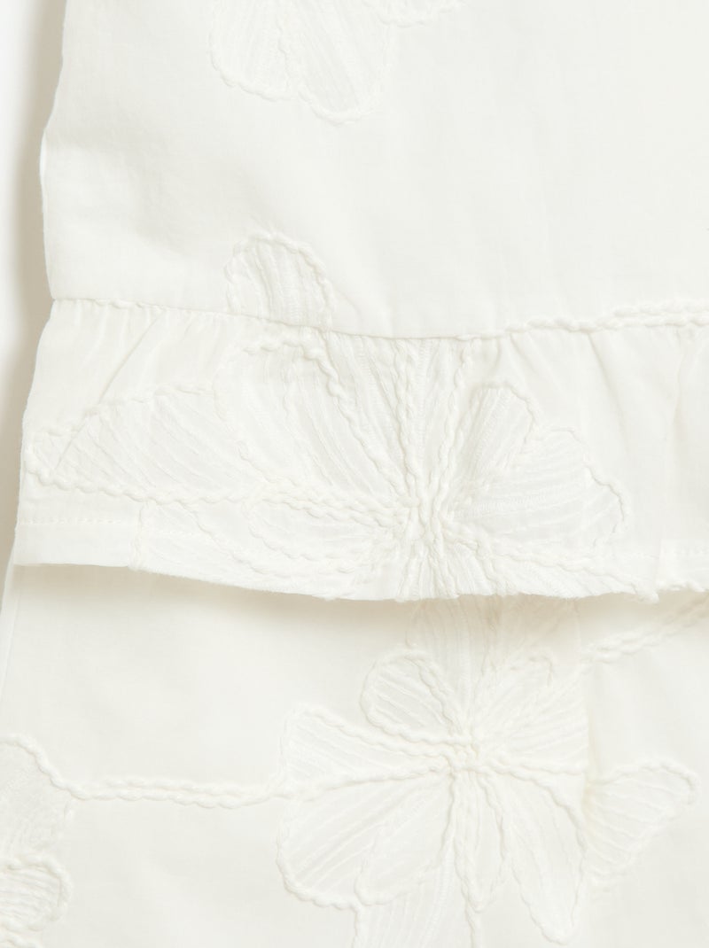 Conjunto blusa + calças com bordados - 2 peças Branco - Kiabi