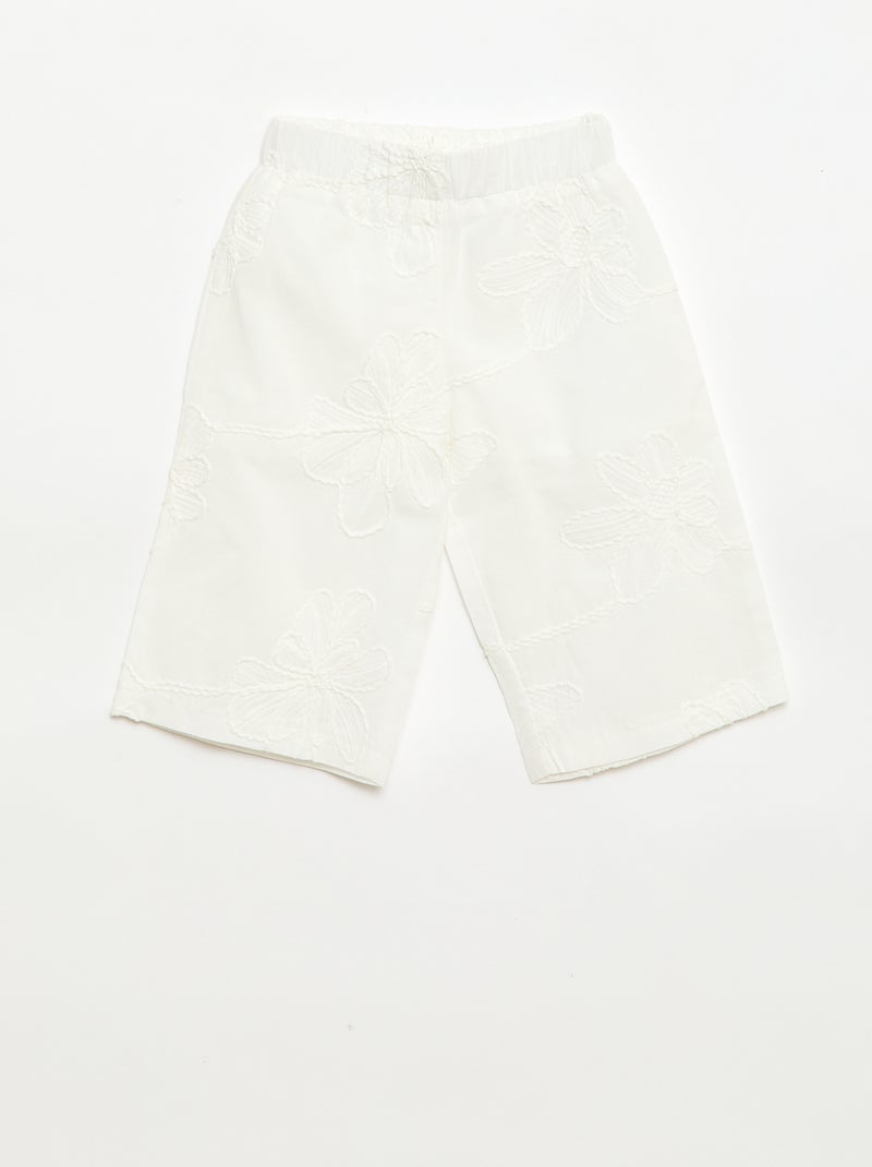 Conjunto blusa + calças com bordados - 2 peças Branco - Kiabi