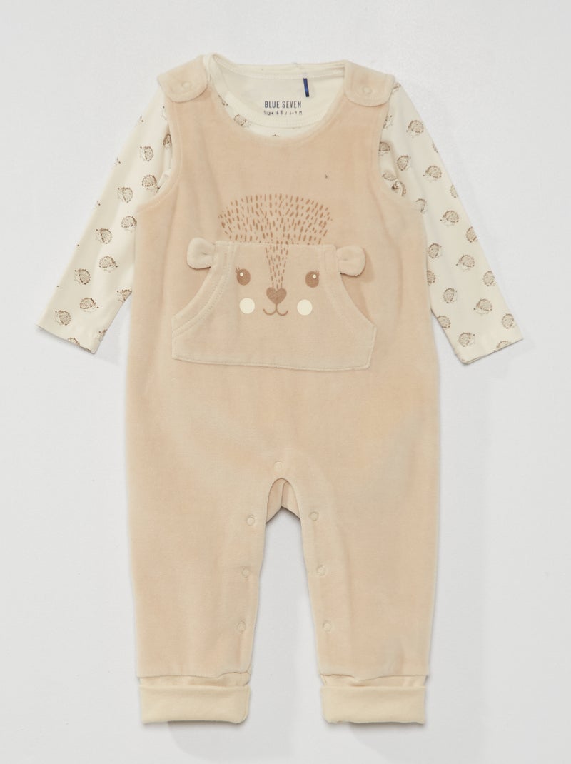 Conjunto body + jardineiras bege - Kiabi