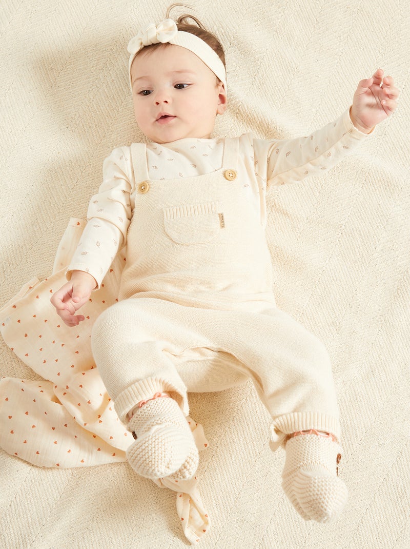 Conjunto body + jardineiras BRANCO - Kiabi