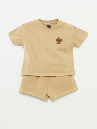 Conjunto calções + t-shirt - 2 peças