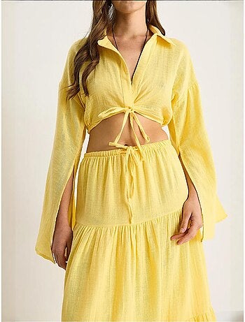 Conjunto co-ord de duas peças com camisa e saia com folhos lucci