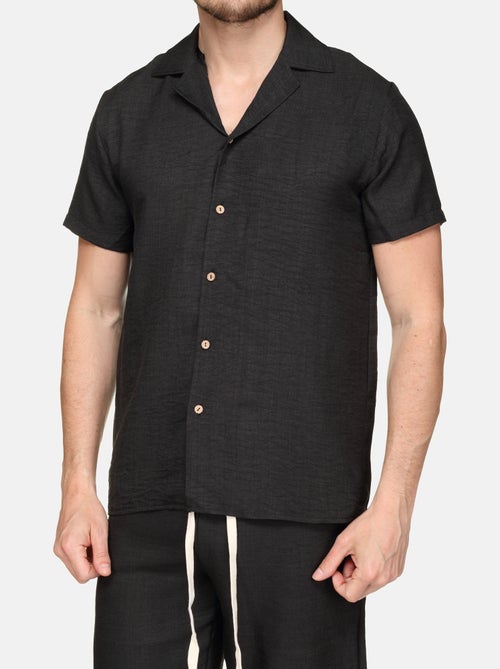 Conjunto composto por camisa e calções lisos com textura - Frilivin - Kiabi Conjunto composto por camisa e calções lisos com textura - Frilivin - Kiabi