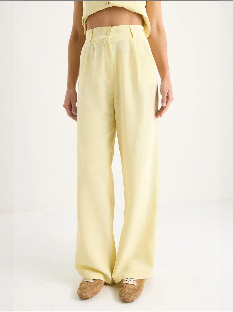 Conjunto coord de duas peças com colete de decote em v e calças de perna larga lucci Amarelo-limão - Kiabi
