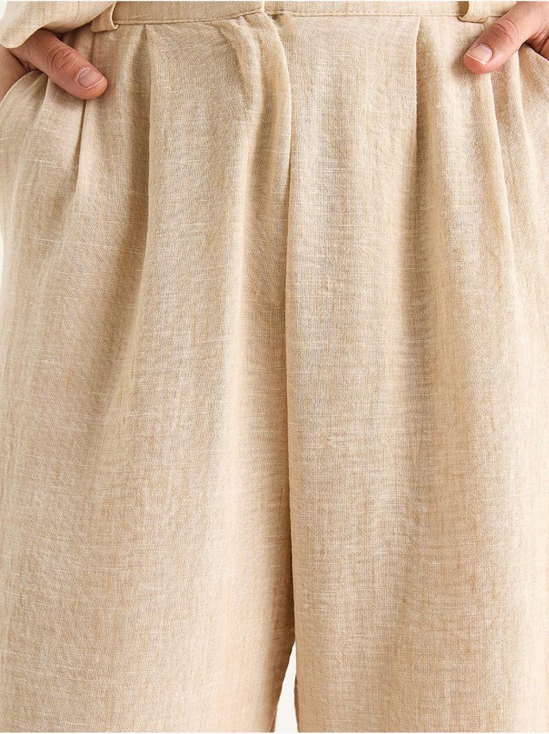 Conjunto coord de duas peças com colete de decote em v e calças de perna larga lucci Bege natural - Kiabi