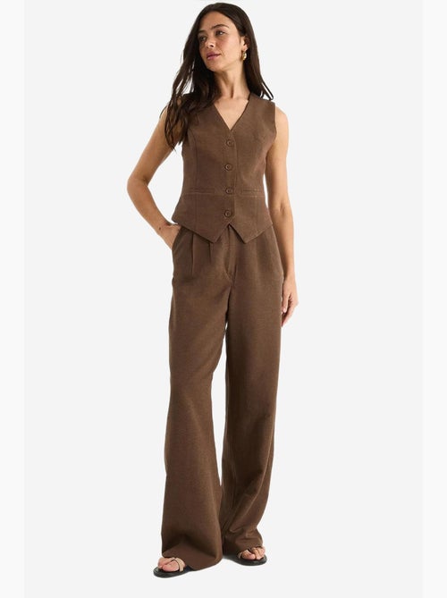 Conjunto coord de duas peças com colete de decote em v e calças de perna larga lucci - Kiabi Conjunto coord de duas peças com colete de decote em v e calças de perna larga lucci - Kiabi