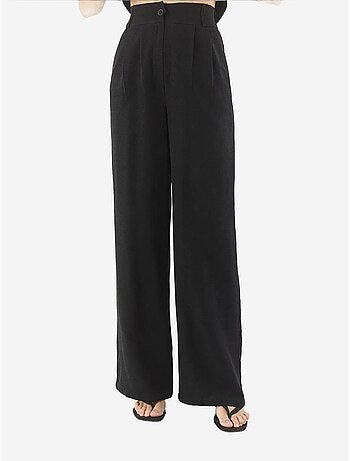 Conjunto coord de duas peças com colete de decote em v e calças de perna larga lucci