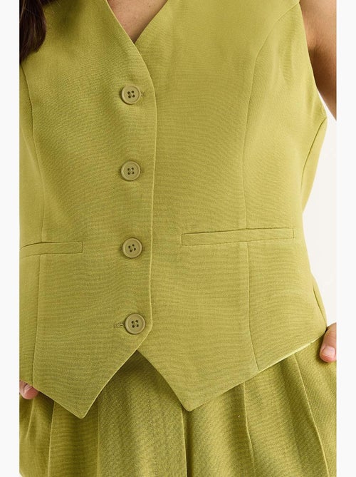 Conjunto coord de duas peças com colete de decote em v e calças de perna larga lucci - Kiabi Conjunto coord de duas peças com colete de decote em v e calças de perna larga lucci - Kiabi