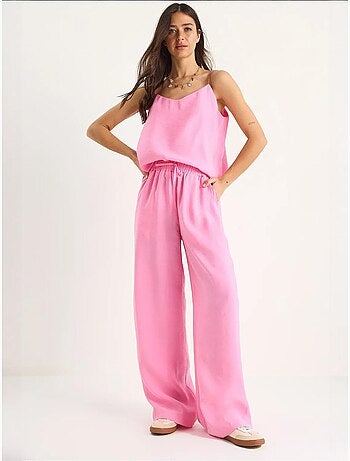 Conjunto coordenado com camisola sem mangas e calças de perna larga lucci