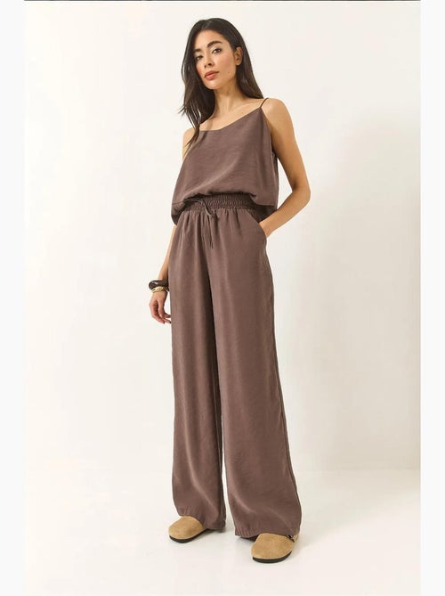Conjunto coordenado com camisola sem mangas e calças de perna larga lucci - Kiabi Conjunto coordenado com camisola sem mangas e calças de perna larga lucci - Kiabi