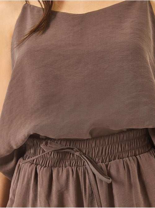 Conjunto coordenado com camisola sem mangas e calças de perna larga lucci - Kiabi Conjunto coordenado com camisola sem mangas e calças de perna larga lucci - Kiabi