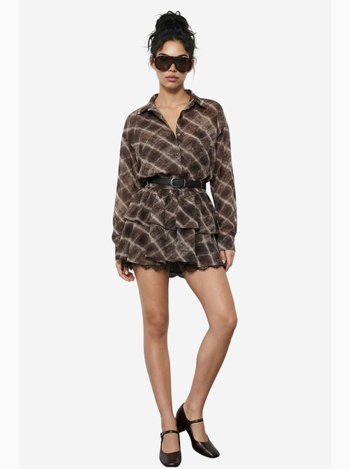 Conjunto coordenado de camisa oversized aos quadrados e saia lucci - Kiabi Conjunto coordenado de camisa oversized aos quadrados e saia lucci - Kiabi
