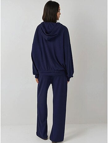 Conjunto coordenado de duas peças com capuz, oversized e cintura subida hiccup