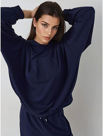 Conjunto coordenado de duas peças com capuz, oversized e cintura subida hiccup