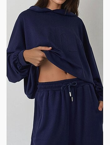 Conjunto coordenado de duas peças com capuz, oversized e cintura subida hiccup