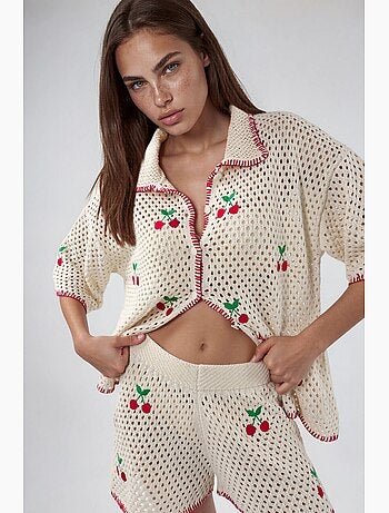 Conjunto coordenado de duas peças com gola polo bordada hiccup