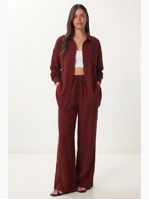 Conjunto coordenado de duas peças de cintura subida com perna larga e gola de camisa istanbul - Kiabi Conjunto coordenado de duas peças de cintura subida com perna larga e gola de camisa istanbul - Kiabi