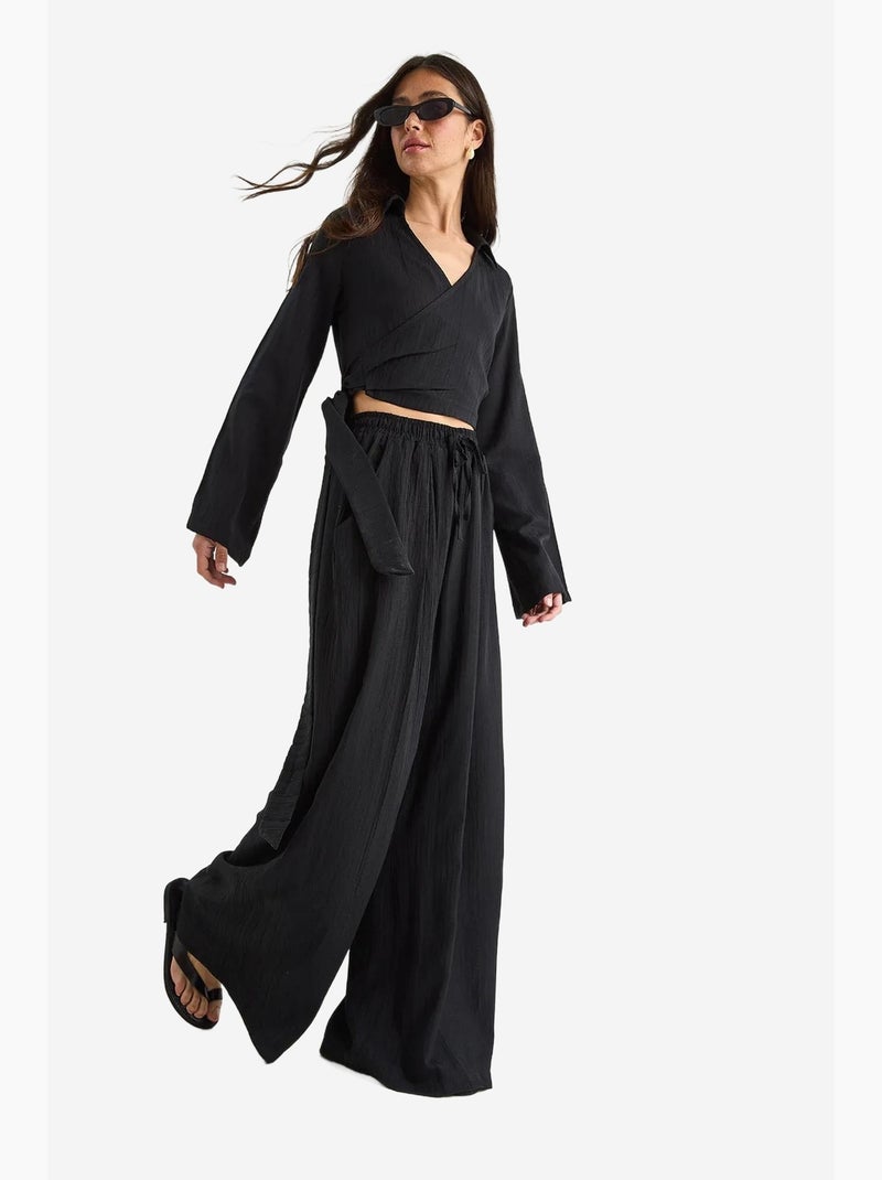 Conjunto coordenado de duas peças longo com decote em v texturizado lucci Preto - Kiabi