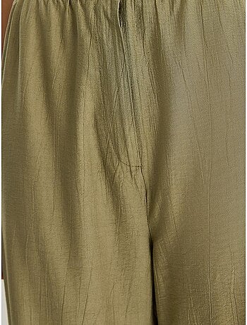 Conjunto coordenado de duas peças texturizado com detalhe de folhos lucci