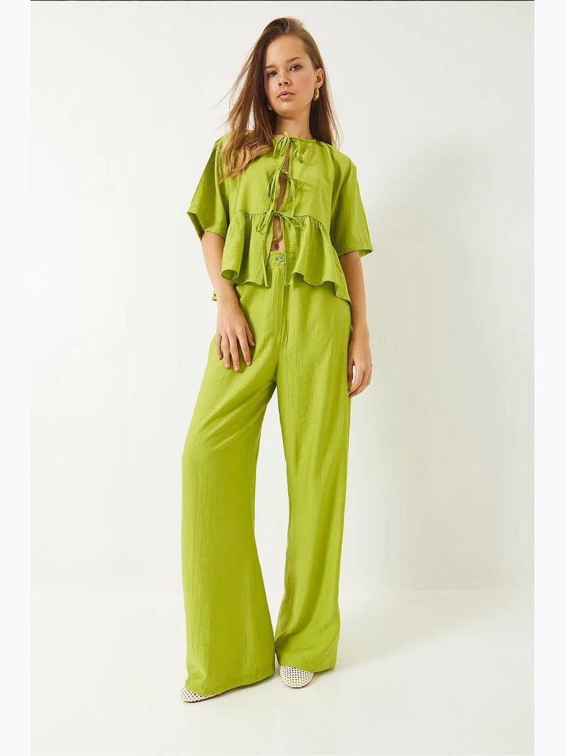 Conjunto coordenado de duas peças texturizado com detalhe de folhos lucci Verde tília - Kiabi
