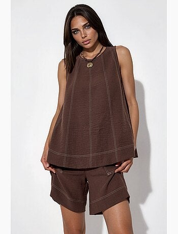 Conjunto coordenado relax fit com detalhes de pesponto hiccup