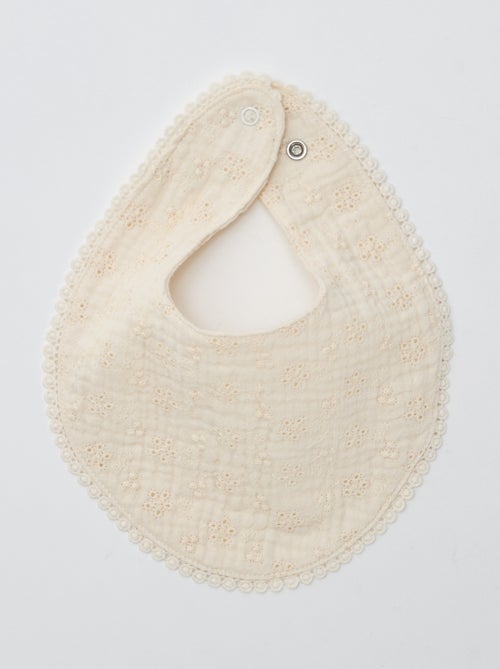 Conjunto de 2 babetes em musselina com bordado inglês - Kiabi
