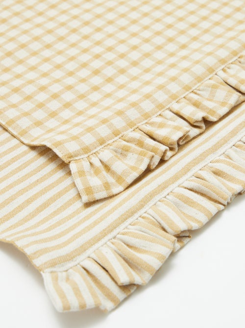Conjunto de 2 individuais de mesa (32x45 cm) com folhos - Kiabi
