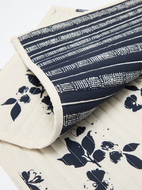 Conjunto de 2 individuais de mesa estampados - Kiabi Home - Kiabi Conjunto de 2 individuais de mesa estampados - Kiabi Home - Kiabi