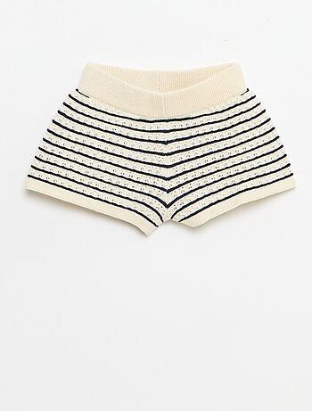 Conjunto de 2 peças: calções + t-shirt em croché