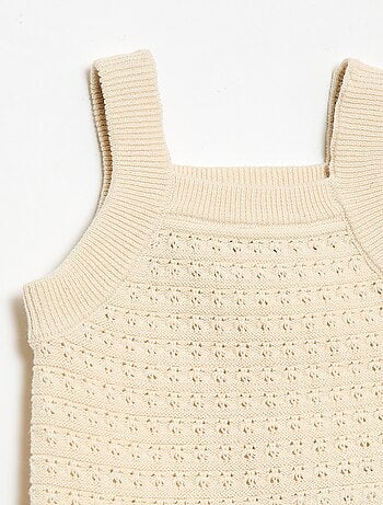 Conjunto de 2 peças: calções + t-shirt em croché